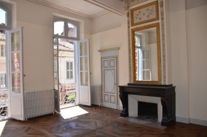 Sale Building Lavaur 930 m²