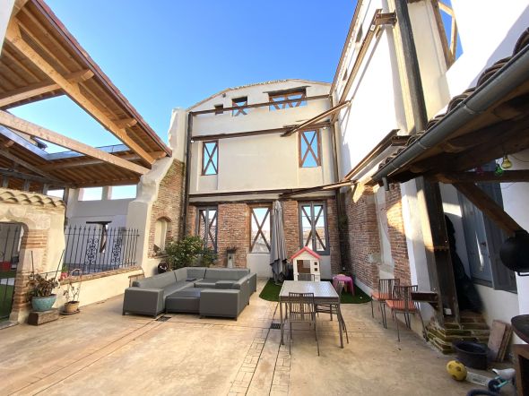 Sale Townhouse Lavaur 9 Rooms 390 m²