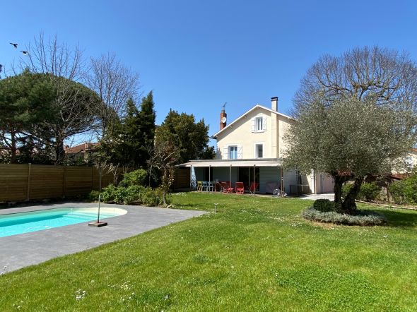 Vente Maison Lavaur 9&nbsp;Pièces 257&nbsp;m²