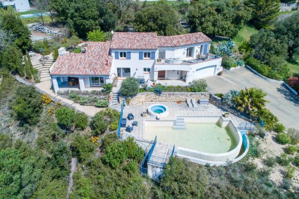 Sale Architect's house Carcassonne 5 Rooms 184.3 m²