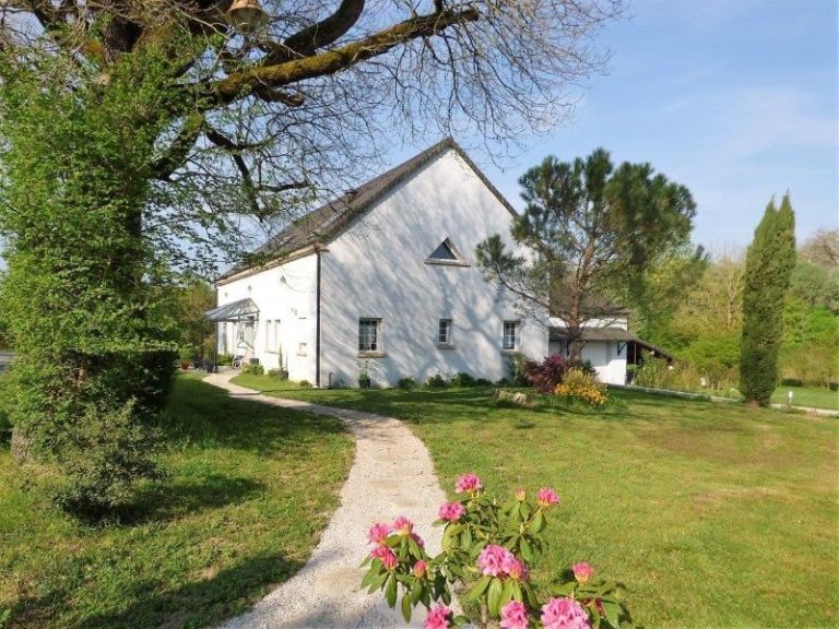 villa 7 Pièces en vente sur REVEL (31250)