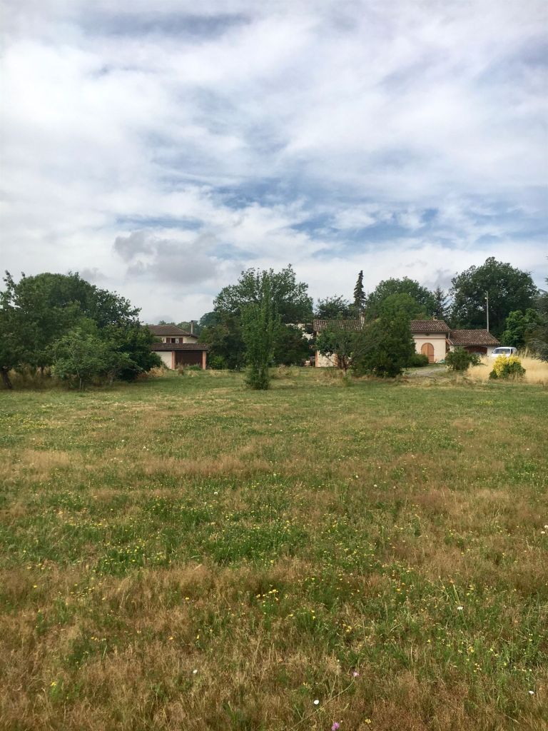 terrain en vente sur LAVAUR (81500)