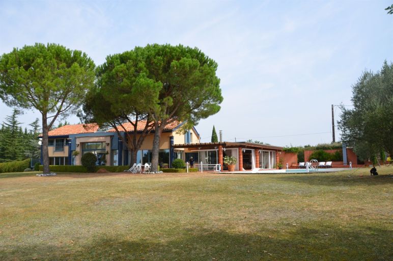 architect's house 10 Rooms for sale on CASTRES (81100)