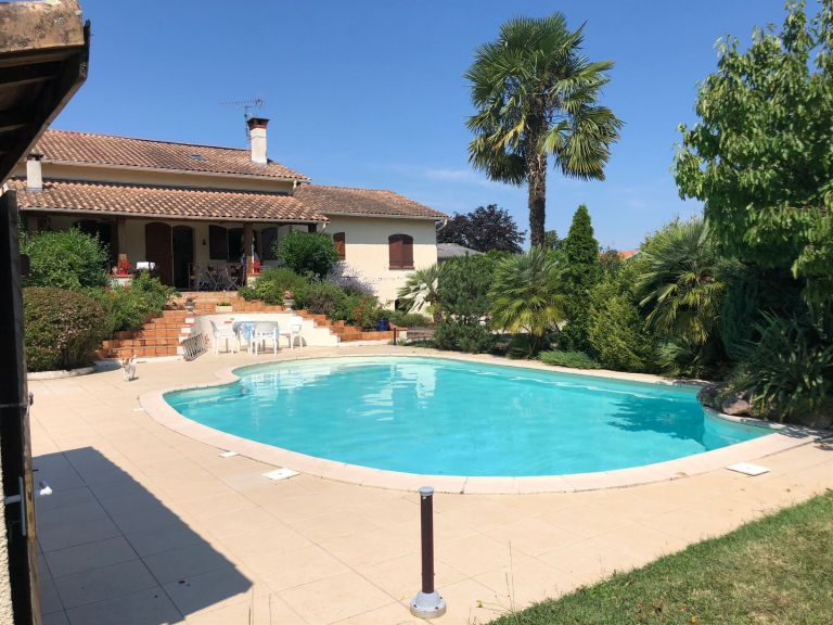 house 6 Rooms for sale on ST SULPICE (81370)