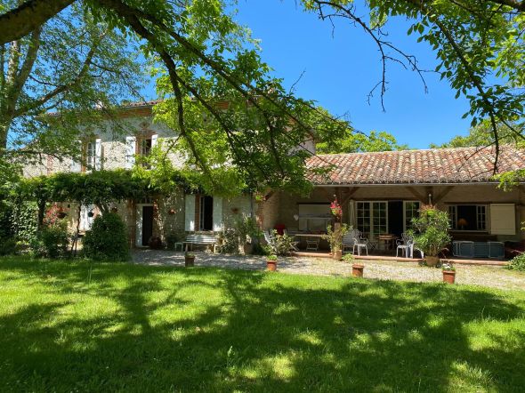 Vente Maison Lavaur 9&nbsp;Pièces 230&nbsp;m²