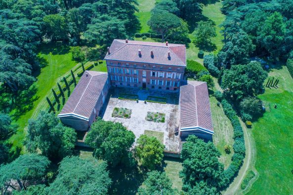 Sale Castle Nailloux 15 Rooms 550 m²