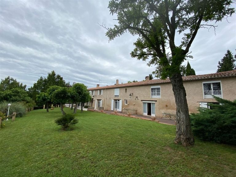 propriété 12 Pièces en vente sur CARCASSONNE (11000)