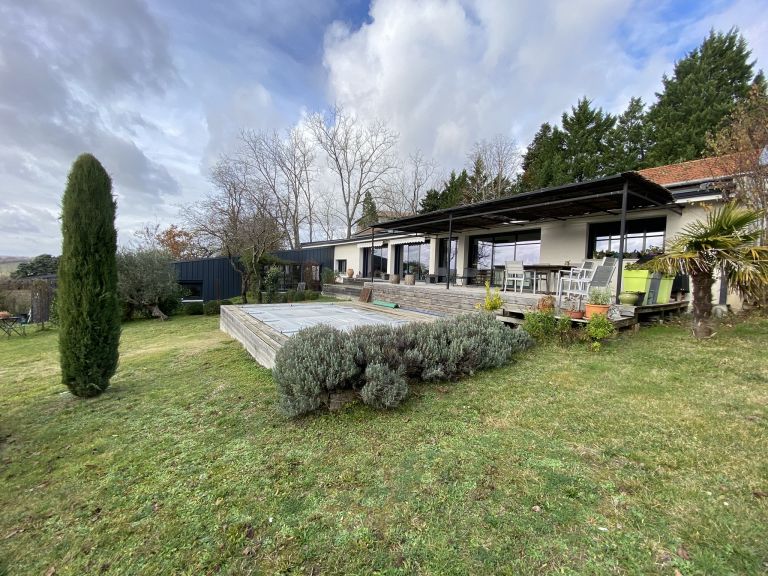 maison 8 Pièces en vente sur LAVAUR (81500)