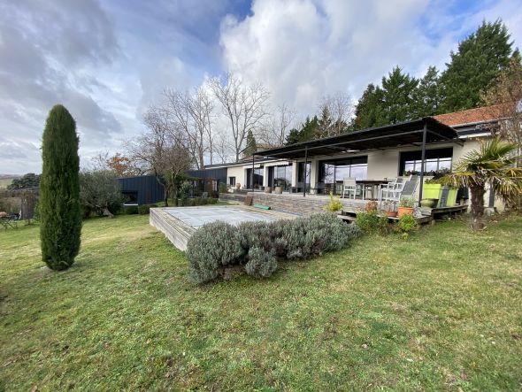 Sale House Lavaur 8&nbsp;Rooms 212&nbsp;m²