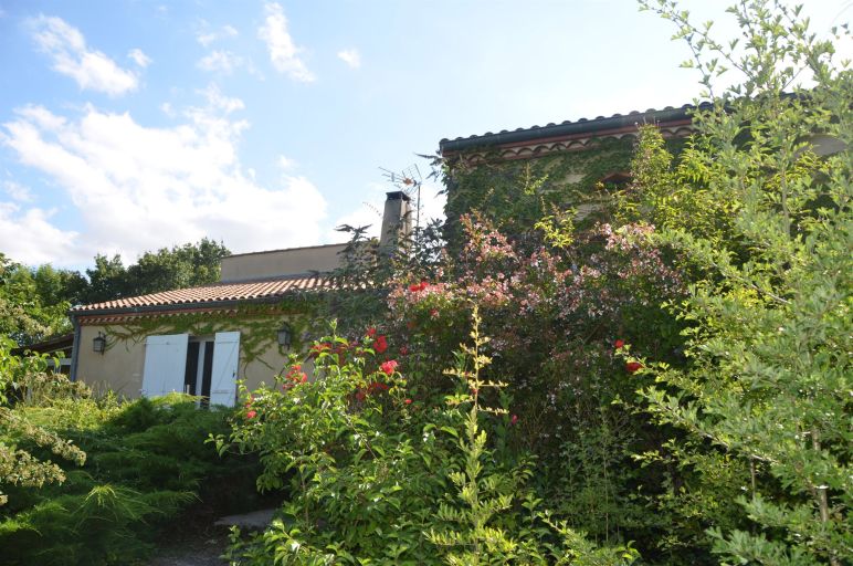 architect's house 6 Rooms for sale on LAVAUR (81500)