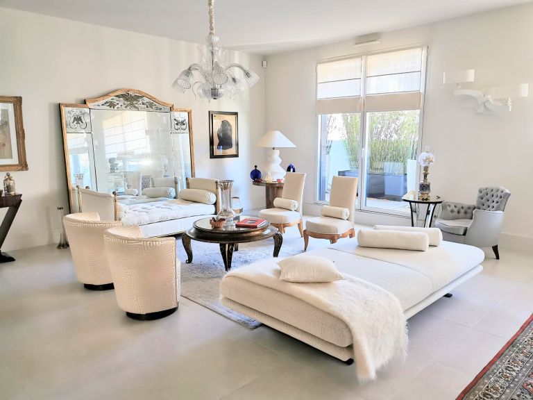 apartment 5 Rooms for sale on TOULOUSE (31000)