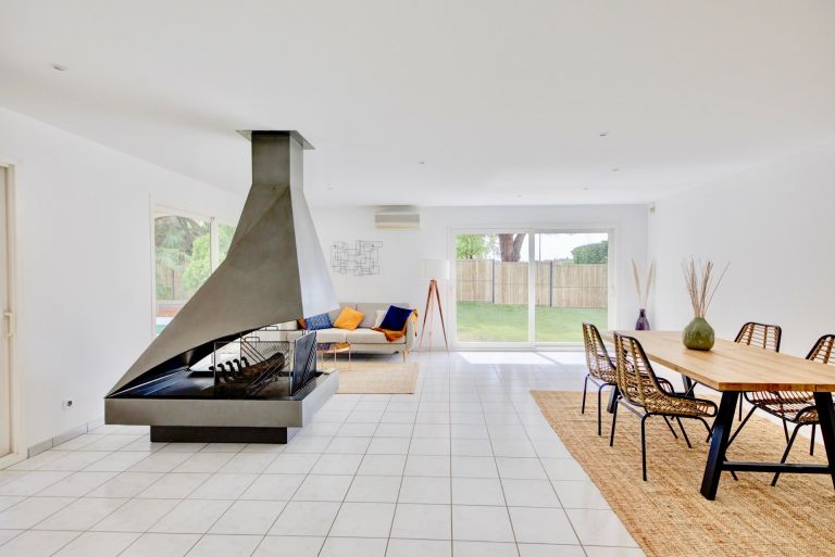 house 7 Rooms for sale on TOULOUSE (31000)