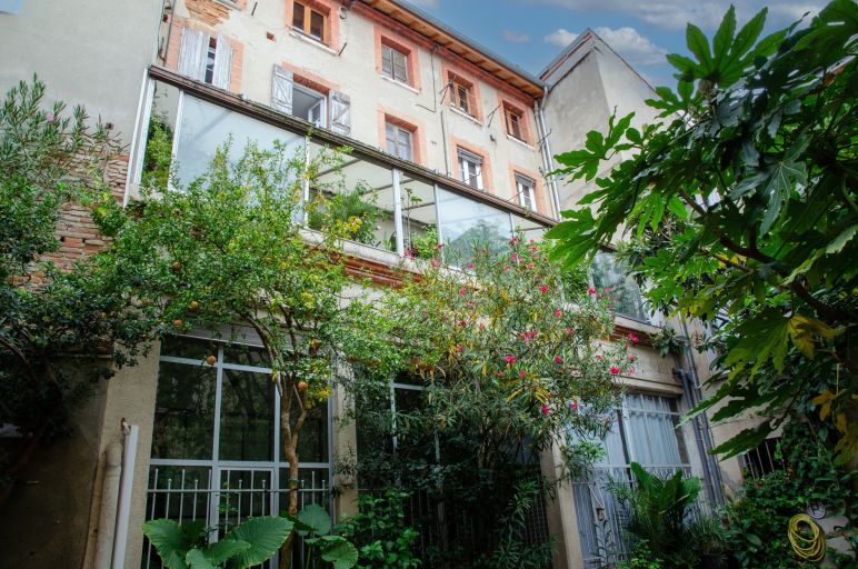 apartment 5 Rooms for sale on TOULOUSE (31300)
