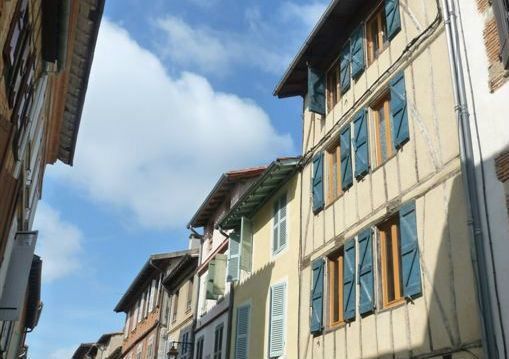 house 4 Rooms for sale on LAVAUR (81500)