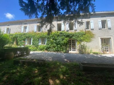 Sale House Salles-sur-l'Hers 8&nbsp;Rooms 280&nbsp;m²