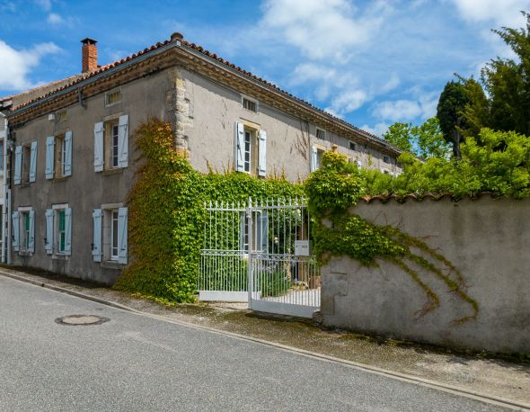 Vente Maison Salles-sur-l'Hers 8 Pièces 280 m²
