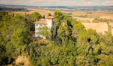 mansion 8 Rooms for sale on CASTELNAUDARY (11400)