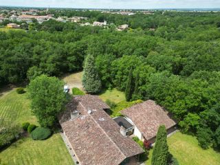 architect's house 10 Rooms for sale on MONDONVILLE (31700)