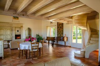 house 7 Rooms for sale on LAVAUR (81500)