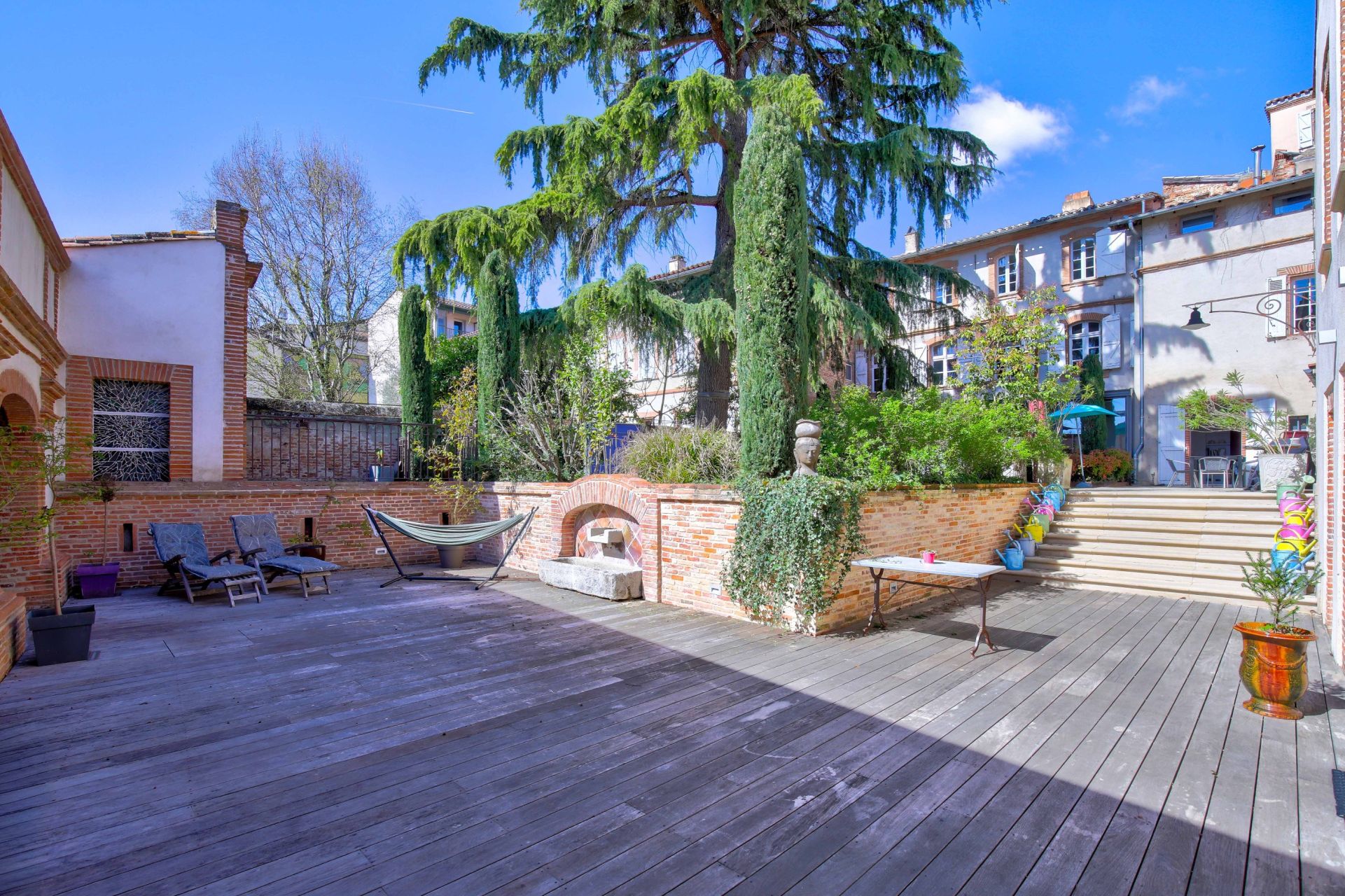 maison bourgeoise 19 Pièces en vente sur LAVAUR (81500)