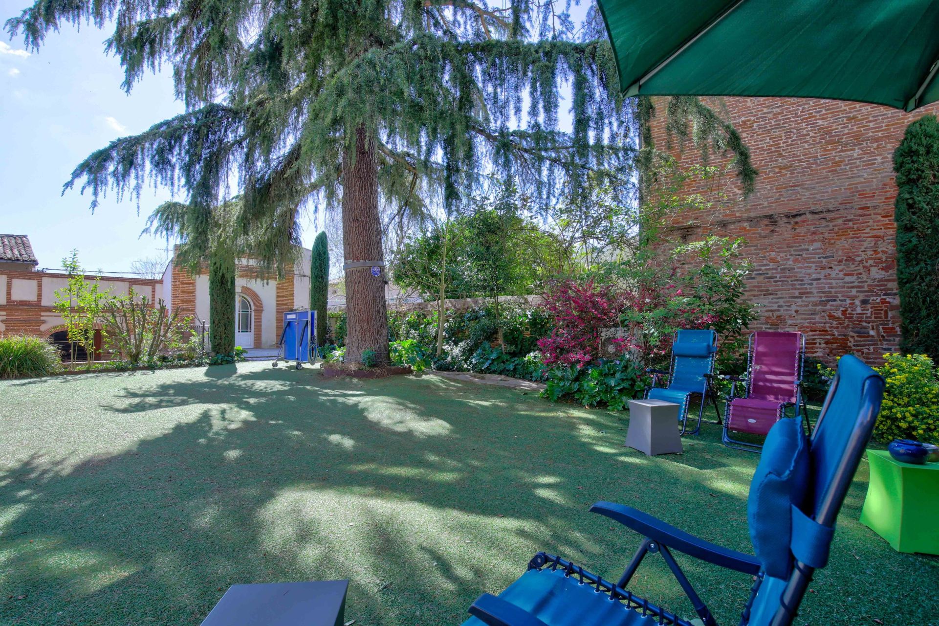 maison bourgeoise 19 Pièces en vente sur LAVAUR (81500)