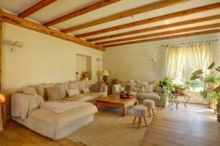 house 8 Rooms for sale on LAVAUR (81500)