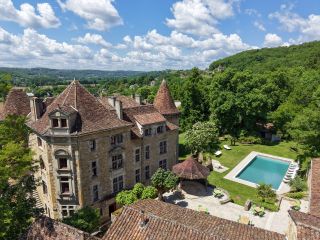 château 35 Pièces en vente sur FIGEAC (46100)