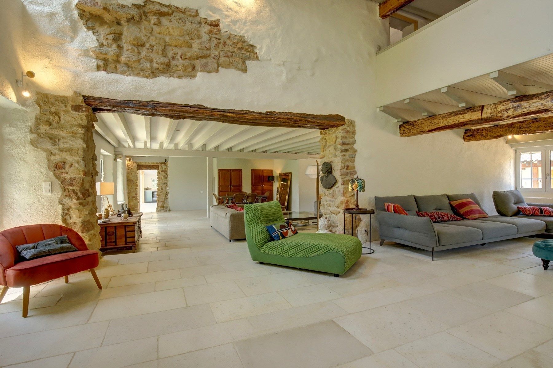 house 17 Rooms for sale on MIREPOIX (09500)
