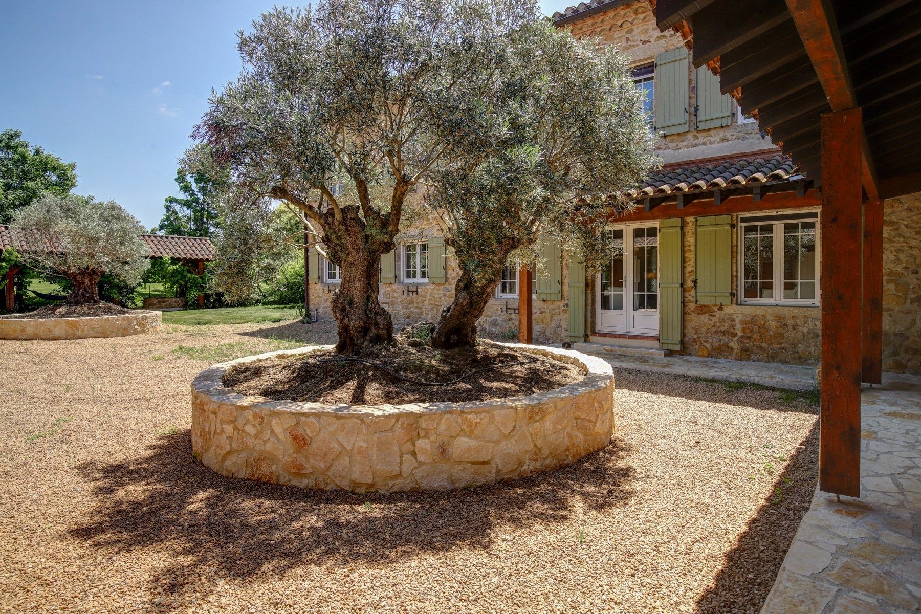 maison 17 Pièces en vente sur MIREPOIX (09500)