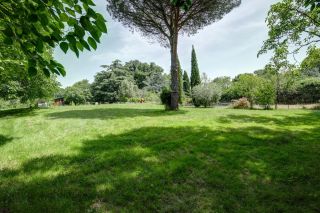 mansion 17 Rooms for sale on LHERM (31600)