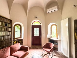 house 9 Rooms for sale on LAVAUR (81500)