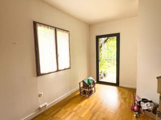 house 9 Rooms for sale on LAVAUR (81500)