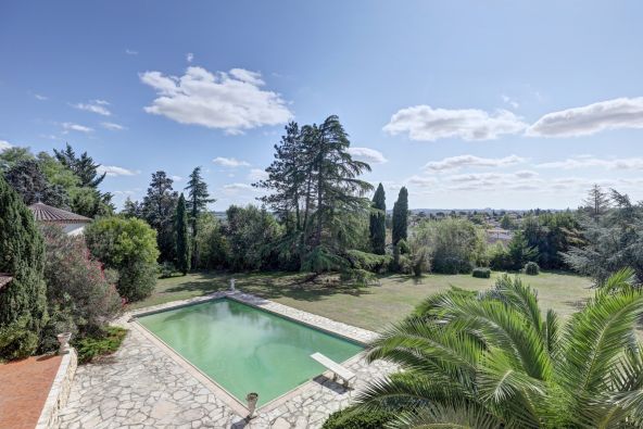 Vente Maison Saint-Jean 6 Pièces 242 m²