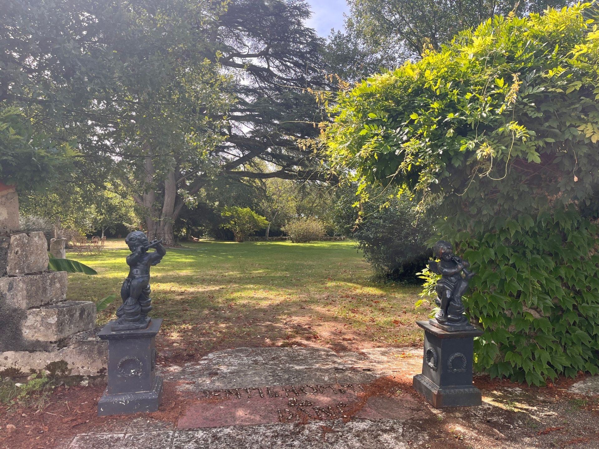 propriété 16 Pièces en vente sur ST JEAN POUTGE (32190)