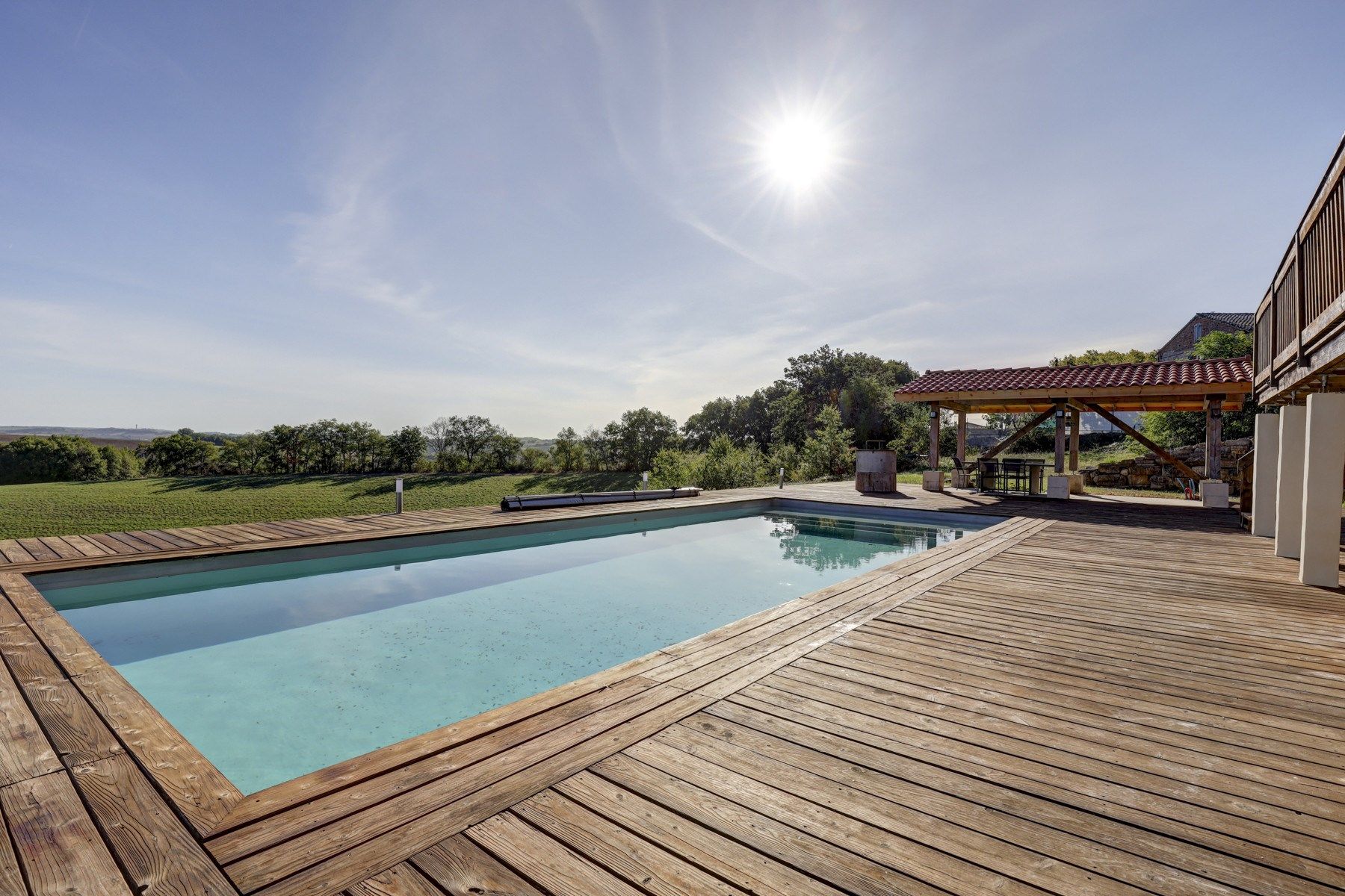 house 6 Rooms for sale on GRAZAC (81800)