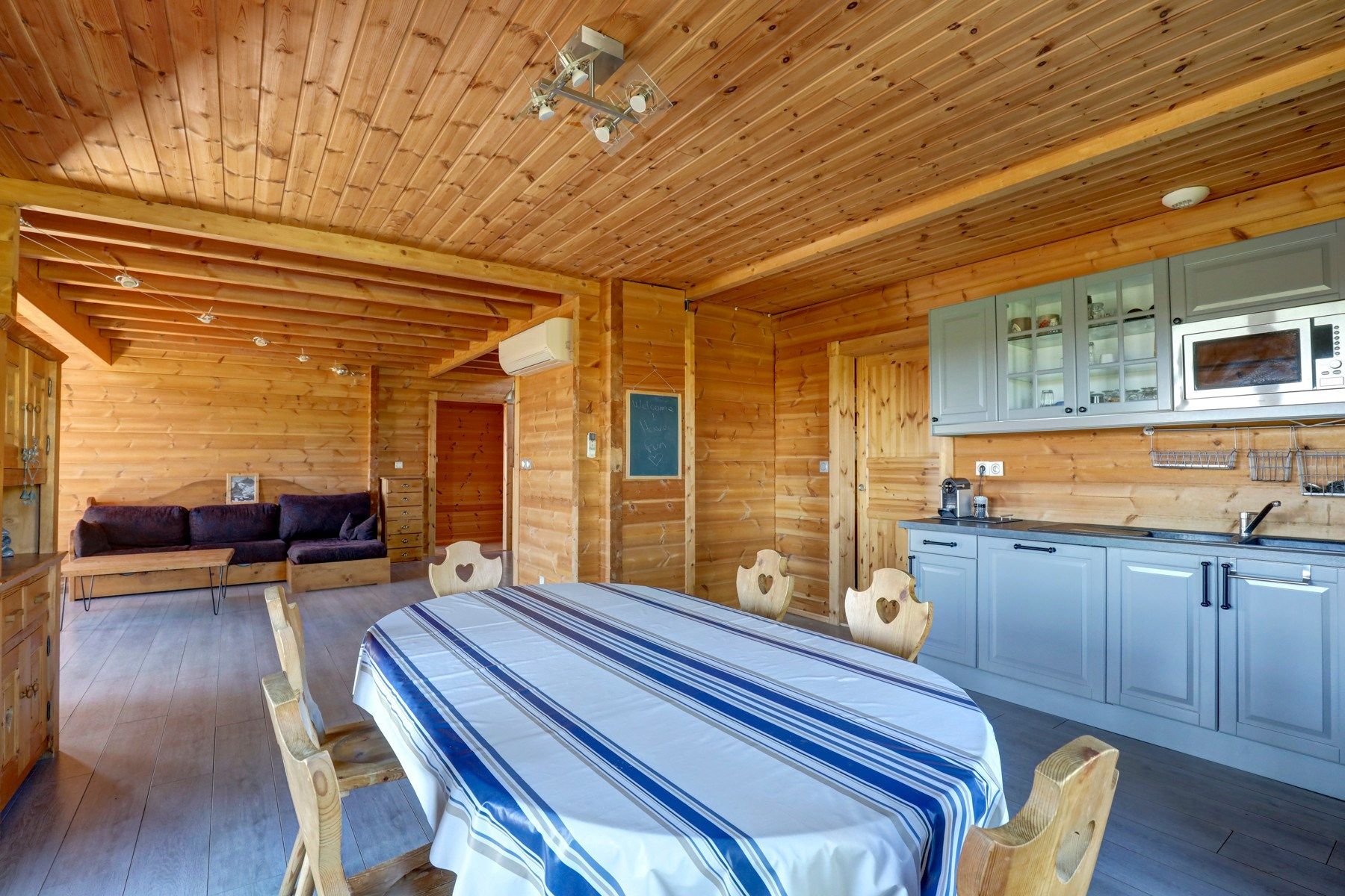 house 6 Rooms for sale on GRAZAC (81800)