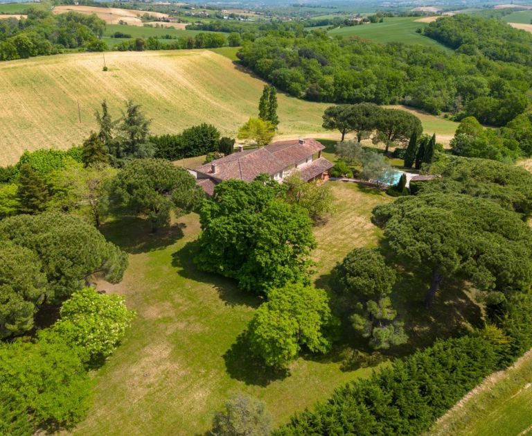 maison 20 Pièces en vente sur VERFEIL (31590)