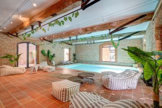 house 12 Rooms for sale on LAYRAC SUR TARN (31340)