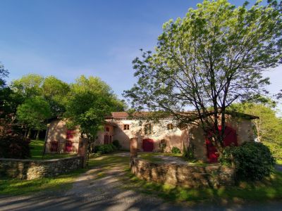 Sale House Dourgne 8 Rooms 360 m²