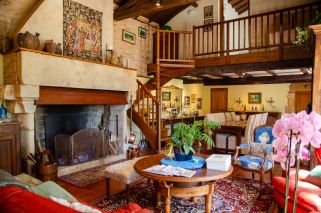 maison de maître 14 Pièces en vente sur DURAVEL (46700)