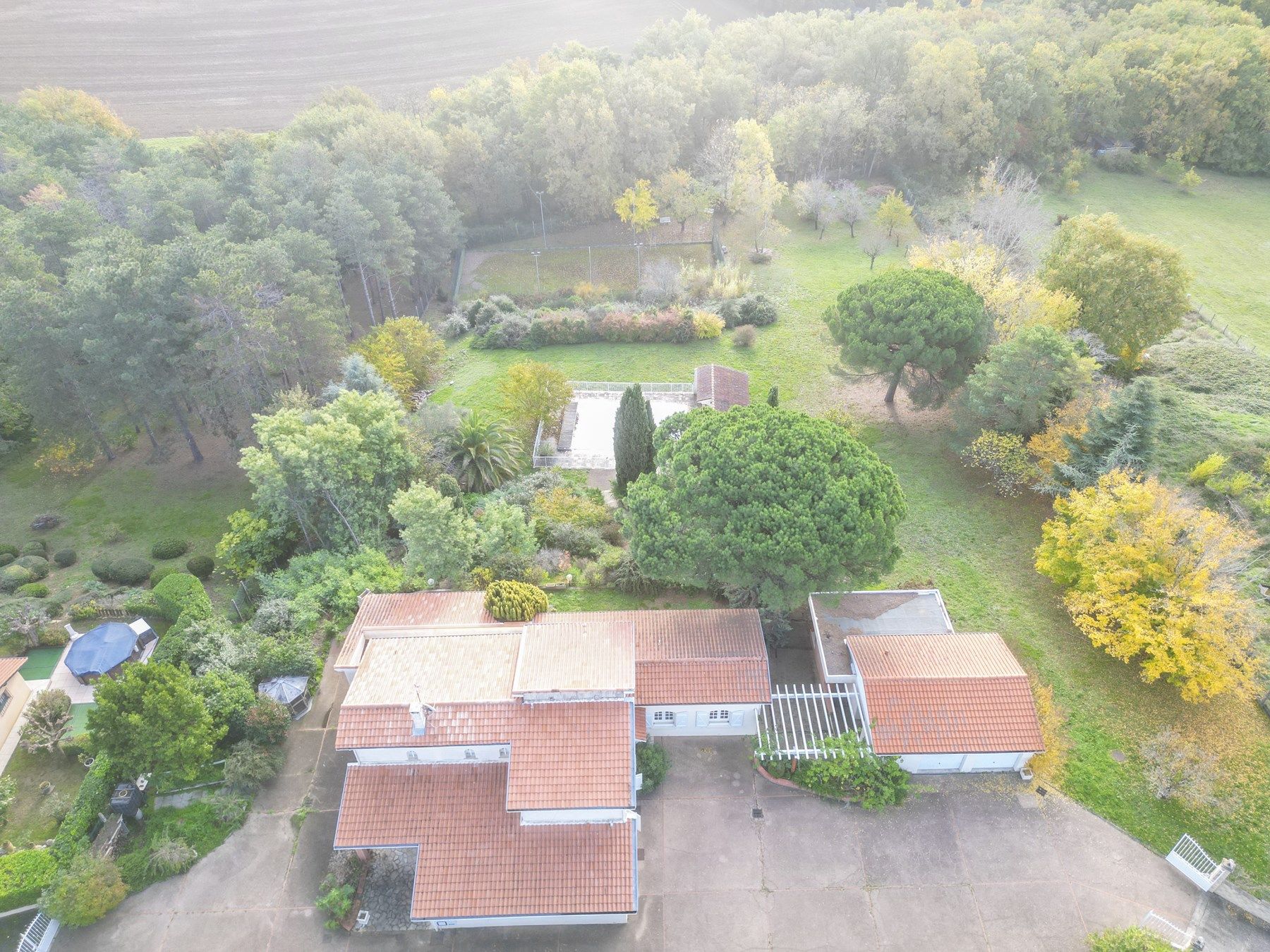 maison 10 Pièces en vente sur GIROUSSENS (81500)