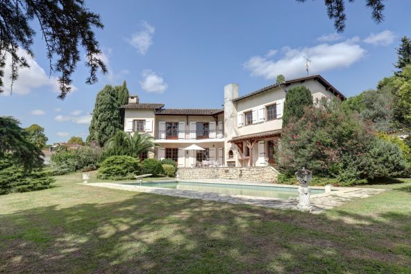 Vente Maison Toulouse 6 Pièces 242 m²