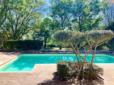 Sale House Clermont-le-Fort 6 Rooms 230 m²