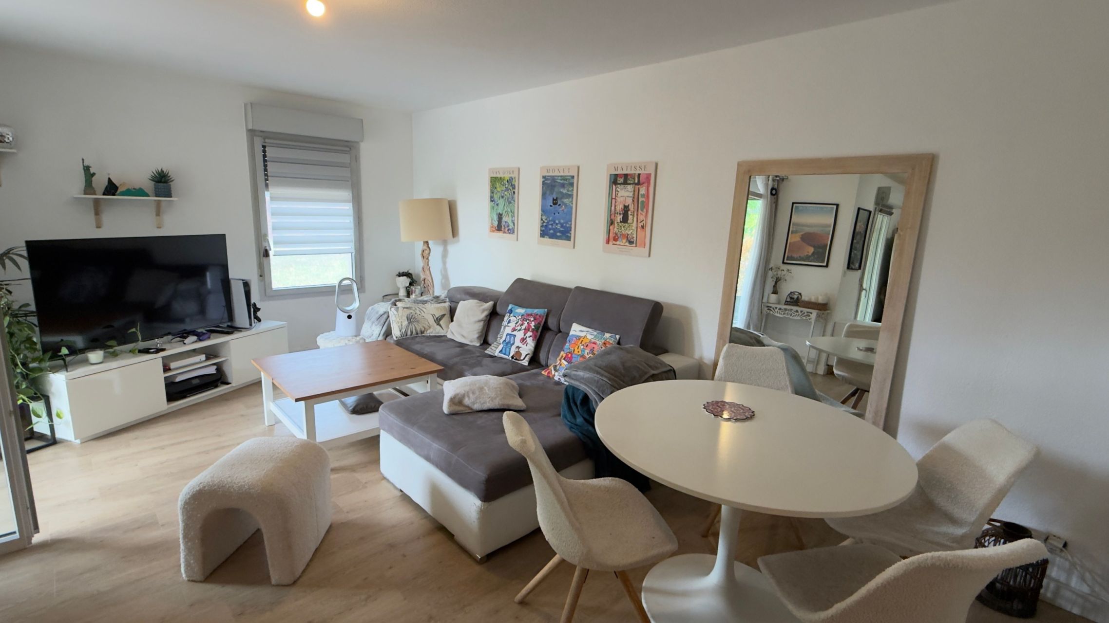 apartment 3 Rooms for sale on AUCAMVILLE (31140)