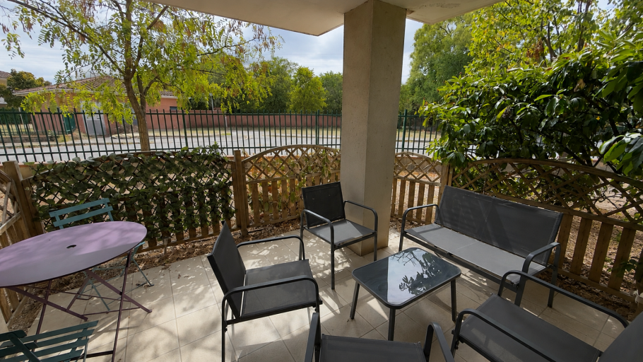 apartment 3 Rooms for sale on AUCAMVILLE (31140)