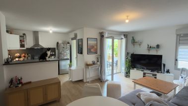 apartment 3 Rooms for sale on AUCAMVILLE (31140)
