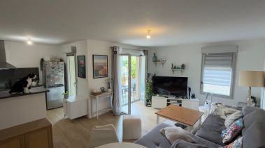 apartment 3 Rooms for sale on AUCAMVILLE (31140)