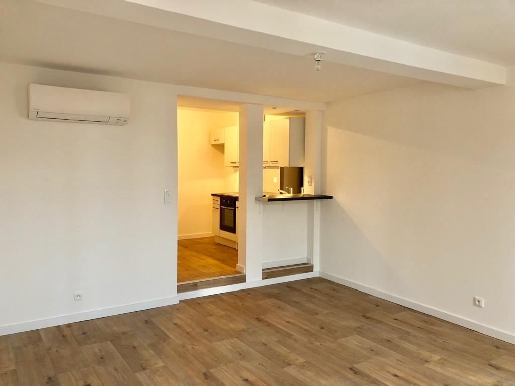 apartment 3 Rooms for rent on LAVAUR (81500)