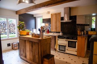 house 7 Rooms for sale on LAVAUR (81500)