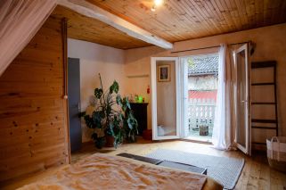 house 7 Rooms for sale on LAVAUR (81500)